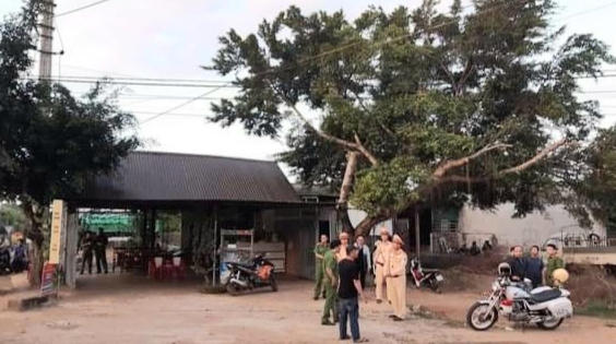 Khởi tố đối tượng nổ súng bắn người trong quán cà phê