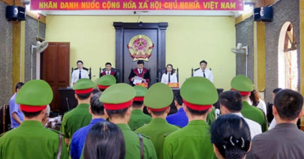 Không thể gian dối mãi