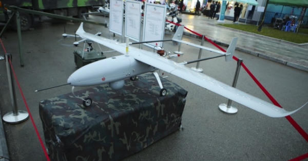 Cận cảnh bộ 3 máy bay trinh sát không người lái của Quân đội Nhân dân Việt Nam Cận cảnh bộ 3 máy bay trinh sát không người lái của Quân đội Nhân dân Việt Nam