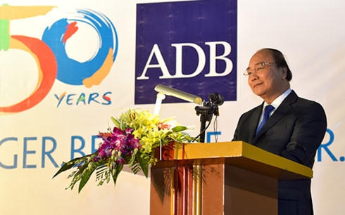 Thủ tướng Nguyễn Xuân Phúc dự lễ kỷ niệm 50 năm thành lập Ngân hàng Phát triển châu Á Thủ tướng Nguyễn Xuân Phúc dự lễ kỷ niệm 50 năm thành lập Ngân hàng Phát triển châu Á