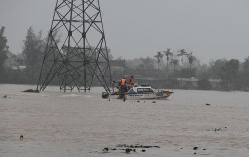 Xử lý nghiêm các trường hợp trục lợi trong vận động, quyên góp ủng hộ lũ lụt