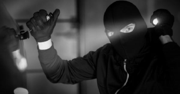Người mẹ xin tòa xử nặng để chữa "bệnh ăn trộm" cho con