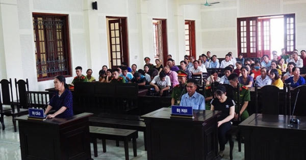 Nỗi đau phiên tòa bà nội sát hại cháu gái 11 tuổi Nỗi đau phiên tòa bà nội sát hại cháu gái 11 tuổi
