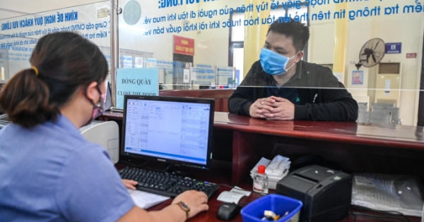 Hành khách không đi tàu nữa có thể bảo lưu vé hoặc trả vé sau khi mua vé tàu Tết Nhâm Dần 2022