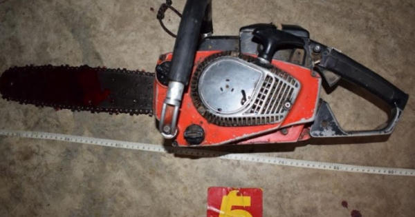 Đồng Tháp: Nghi án mâu thuẫn gia đình, người đàn ông dùng cưa máy cắt cổ tự tử