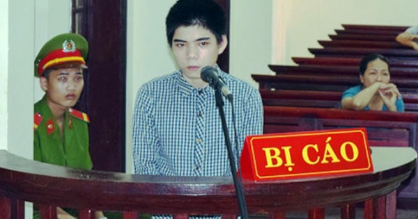 Bóp cổ bà nội đến chết vì tức giận