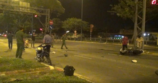 TP HCM: Đi "bão" sau trận bán kết Việt Nam - Philippines, 2 người bị thương nặng