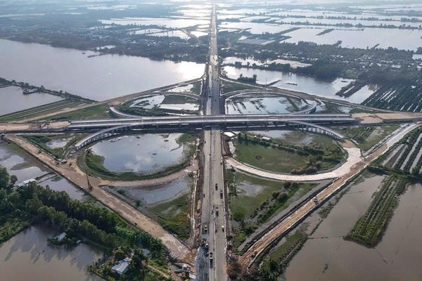 Phản hồi việc thi công tuyến cao tốc Bắc - Nam ảnh hưởng đến đời sống người dân tỉnh Cà Mau