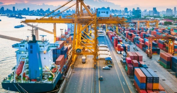 World Bank: FDI vào Việt Nam cao gấp 1,5 lần so với tháng 9, là thành tựu nổi bật so với thế giới