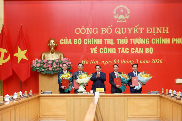 Thủ tướng Chính phủ trao các Quyết định bổ nhiệm Phó Bí thư Đảng ủy Chính phủ và lãnh đạo 4 bộ, cơ quan ngang Bộ