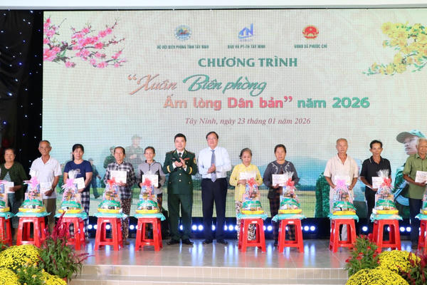 Tưng bừng “Xuân Biên phòng ấm lòng dân bản” tại Tây Ninh