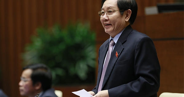 Bộ trưởng hơn 5 lần nhận khuyết điểm và trách nhiệm ở phiên chất vấn