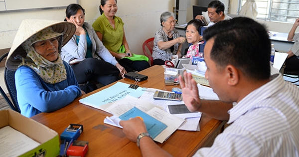 Người hoạt động không chuyên trách cấp xã thuộc đối tượng tham gia BHXH bắt buộc