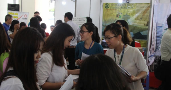 Sinh viên ở TP HCM có cơ hội tìm được việc làm trước khi tốt nghiệp