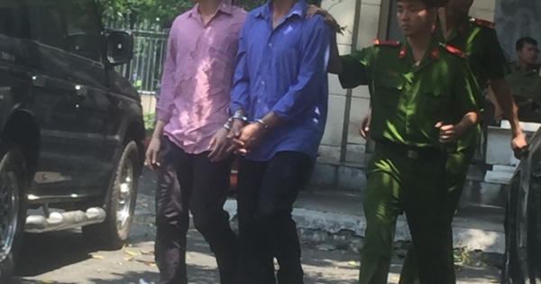 Cha con dắt díu nhau vào tù