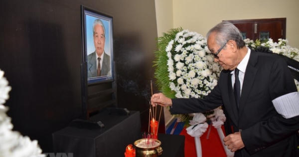 Hình ảnh lễ viếng, mở sổ tang nguyên Tổng Bí thư Đỗ Mười tại các nước