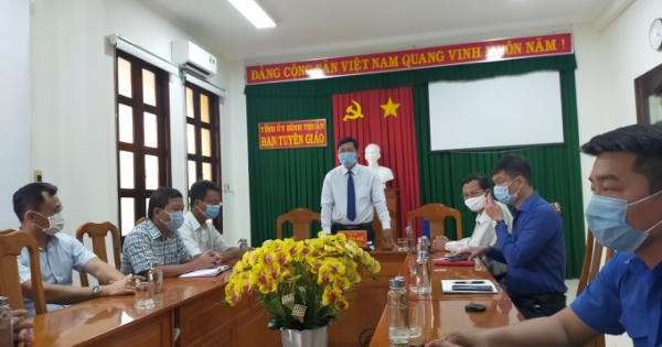 Cùng Đảng bộ và nhân dân Bình Thuận “tìm hiểu 110 năm Ngày Bác Hồ ra đi tìm đường cứu nước”