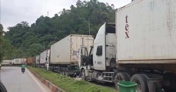 Gỡ vướng cho nông sản ùn ứ tại cửa khẩu ở Lạng Sơn