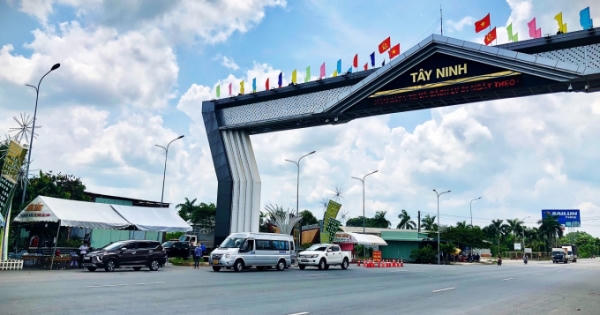 Tây Ninh: Siết chặt phòng, chống dịch Covid-19 tại các cửa ngõ vào tỉnh Tây Ninh: Siết chặt phòng, chống dịch Covid-19 tại các cửa ngõ vào tỉnh