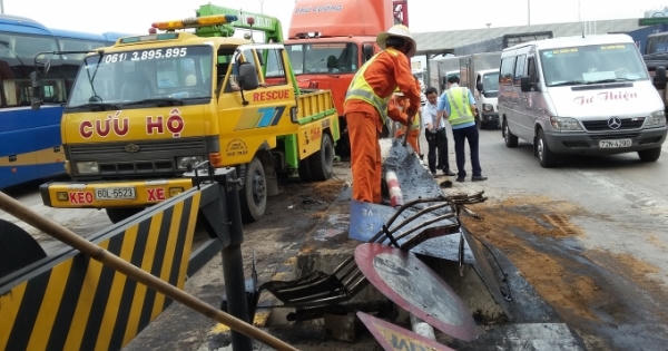 Tài xế xử lý nhanh, trạm thu phí cầu Đồng Nai “thoát nạn”