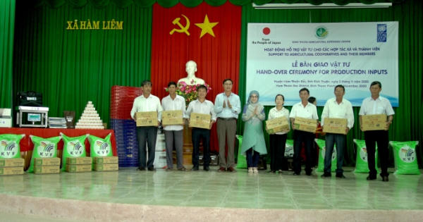 Hỗ trợ nông dân nghèo bị ảnh hưởng do dịch Covid-19