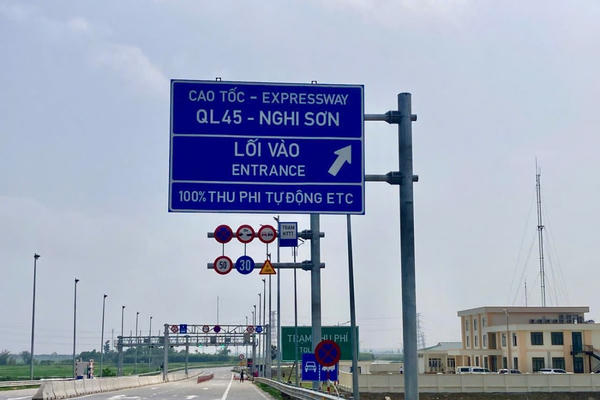 Hơn 10.000 giao dịch thu phí trên 5 tuyến cao tốc Bắc - Nam chỉ sau 10 giờ vận hành