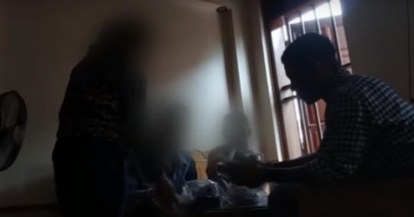 "Đột nhập" lò "tân trang" công tơ điện