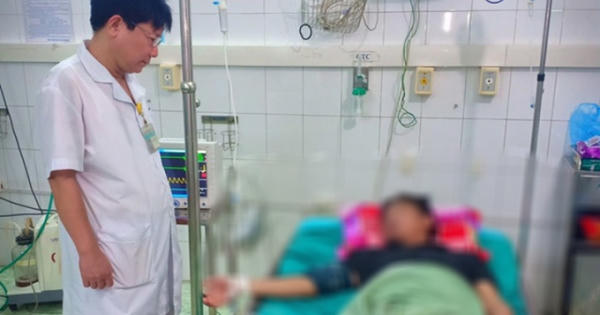 Uống rượu ngâm củ ấu tẩu, 2 người đàn ông suýt mất mạng