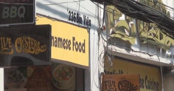 TP HCM: Lạc vào "rừng" biển hiệu tiếng nước ngoài TP HCM: Lạc vào "rừng" biển hiệu tiếng nước ngoài