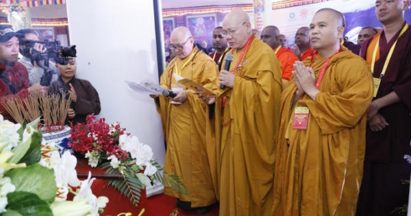 Hành trình chiêm bái, cầu an của đoàn đại biểu Vesak 2019 tại Fansipan, Sa Pa