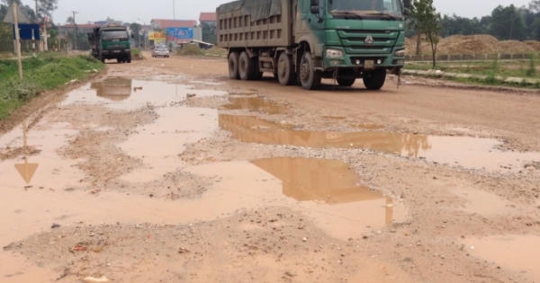 Phổ Yên - Thái Nguyên xuất hiện đoạn đường "hành dân"