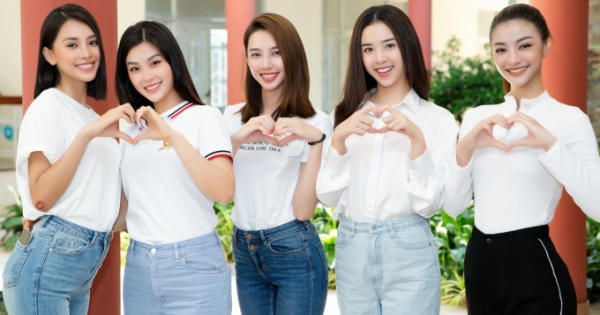 Tiểu Vy, Đỗ Mỹ Linh và dàn Hoa, Á hậu “mở deal” thanh lý quần áo, ủng hộ quỹ Vắc-xin phòng, chống Covid-19 Tiểu Vy, Đỗ Mỹ Linh và dàn Hoa, Á hậu “mở deal” thanh lý quần áo, ủng hộ quỹ Vắc-xin phòng, chống Covid-19