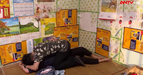 Clip bắt tại trận: "Vẫn chỗ cũ anh nhé, em đến đúng giờ"