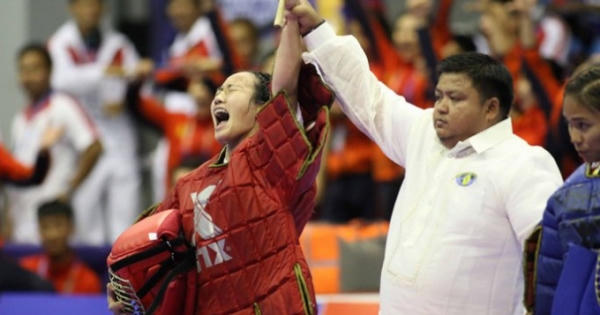 SEA Games 30: VĐV võ gậy Việt Nam bị 'bỏ đói' vẫn giành 3 HCV