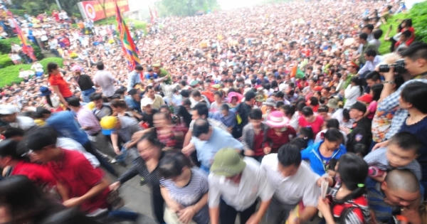 Gần 8 triệu người hành hương về Lễ hội Đền Hùng 2016