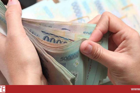 Kinh tế 24h: Lãi suất qua đêm ngân hàng thấp nhất 3 tháng qua, giá xăng tăng 300đ/lít