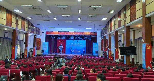 Phát động chiến dịch "Thanh niên Việt Nam nói không với thuốc lá và thuốc lá điện tử" Phát động chiến dịch "Thanh niên Việt Nam nói không với thuốc lá và thuốc lá điện tử"