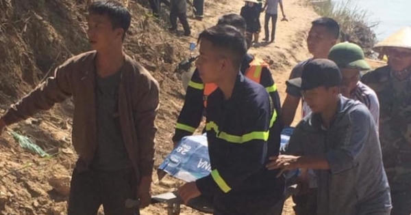 Hi hữu, người lái đò rơi xuống sông Lam đuối nước tử vong