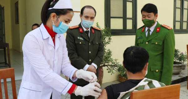 Thanh Hóa: Tiêm vắc xin phòng Covid -19 cho các đối tượng đang bị giam giữ