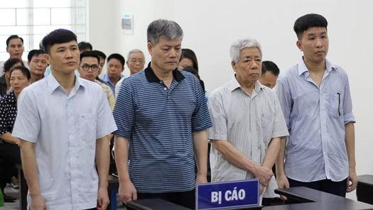 Đề nghị tuyên phạt cựu Chủ tịch Vinashin 18-20 năm tù Đề nghị tuyên phạt cựu Chủ tịch Vinashin 18-20 năm tù