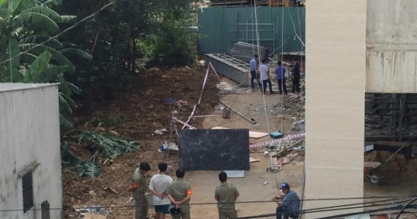 Đứt cáp khi thi công chung cư, hai công nhân rơi từ độ cao gần 40m