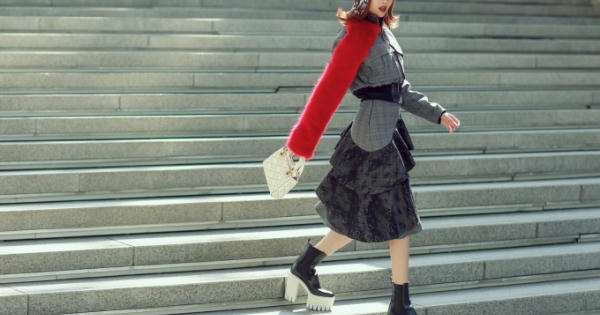 Chinh chiến Seoul Fashion Week, Ninh Dương Lan Ngọc cùng stylist Hoài Trang “khuynh đảo” đường phố Hàn Quốc