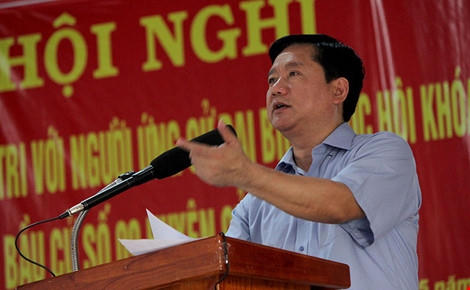 Bí thư Thăng: 'Các ông thử chui vào nhà dân xem có ở được không?'