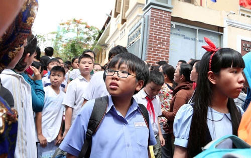 Tiêu điểm: Thi tuyển lớp 6 - Vẫn còn nhiều câu hỏi
