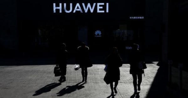 Huawei hủy mọi cuộc họp, yêu cầu đối tác Mỹ về nước ngay sau lệnh cấm