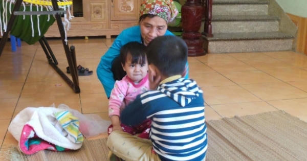 Bắc Ninh: Bé 2 tuổi bị liệt chân sau khi vào viện chữa viêm phổi