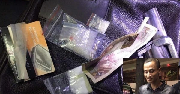 Vừa ra tù, tiếp tục mang súng Colt đi dạo phố