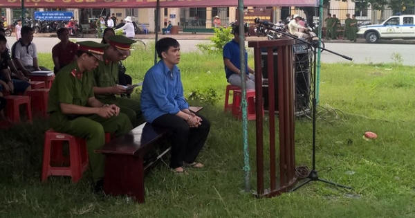Giết 2 người chỉ vì bị mất… quần lót