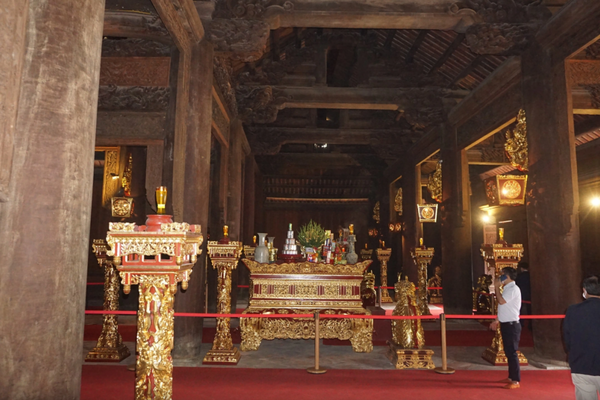 Đình chỉ hướng dẫn viên thuyết minh sai tại di tích Lam Kinh, BQL siết chặt nghiệp vụ