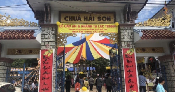 Ngôi chùa cưu mang hàng chục trẻ mồ côi Ngôi chùa cưu mang hàng chục trẻ mồ côi